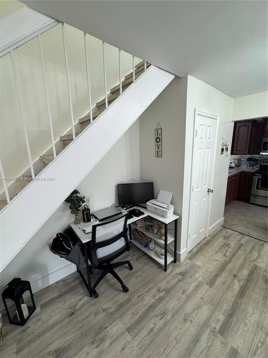 1570 W 46th St 232