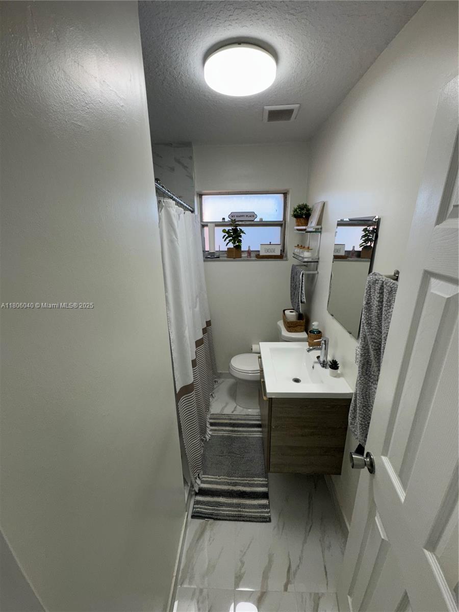 MILE APTS CONDO - Residential