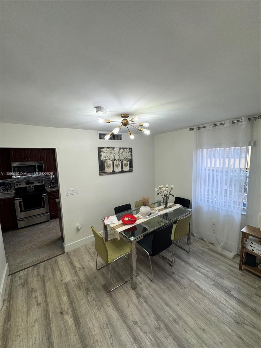 1570 W 46th St 232