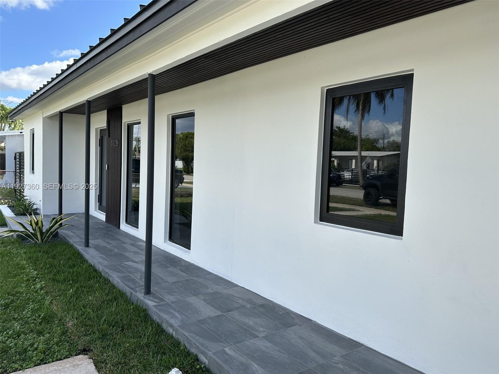 WESTWOOD LAKE 9TH ADDN - Residential