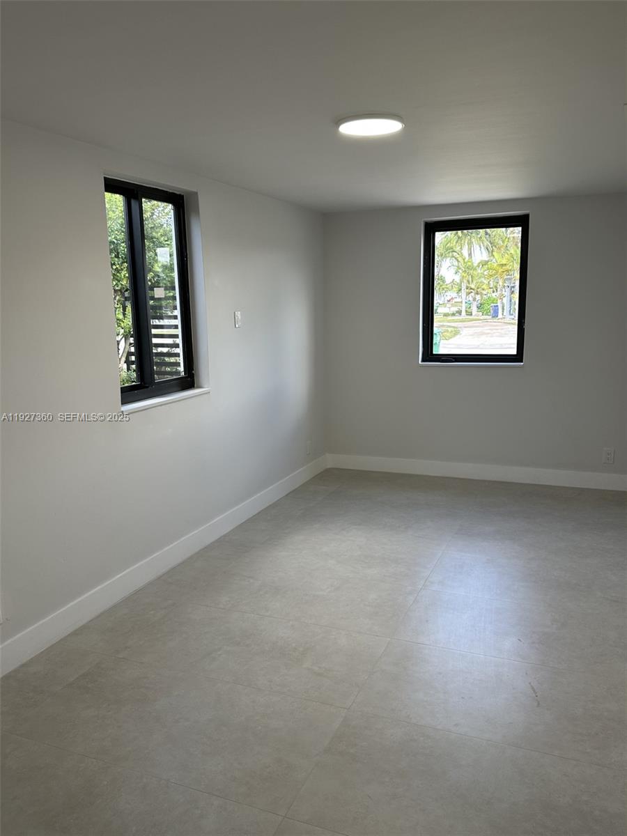 WESTWOOD LAKE 9TH ADDN - Residential