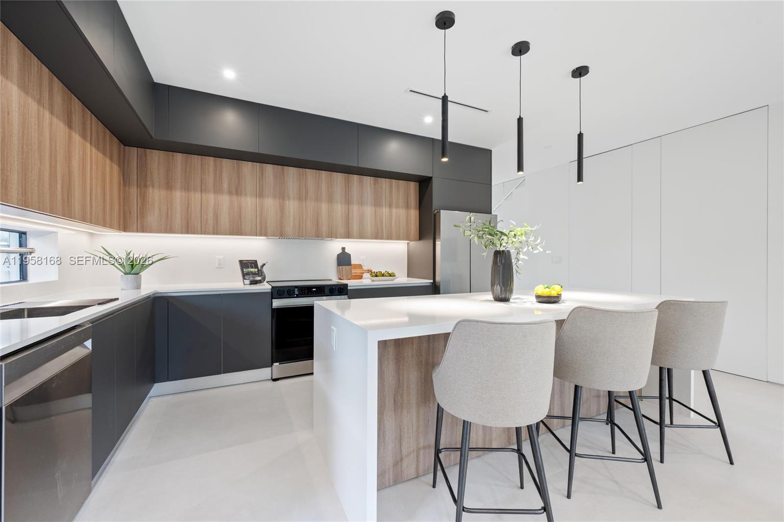 HOUSTON HEIGHTS - Residential