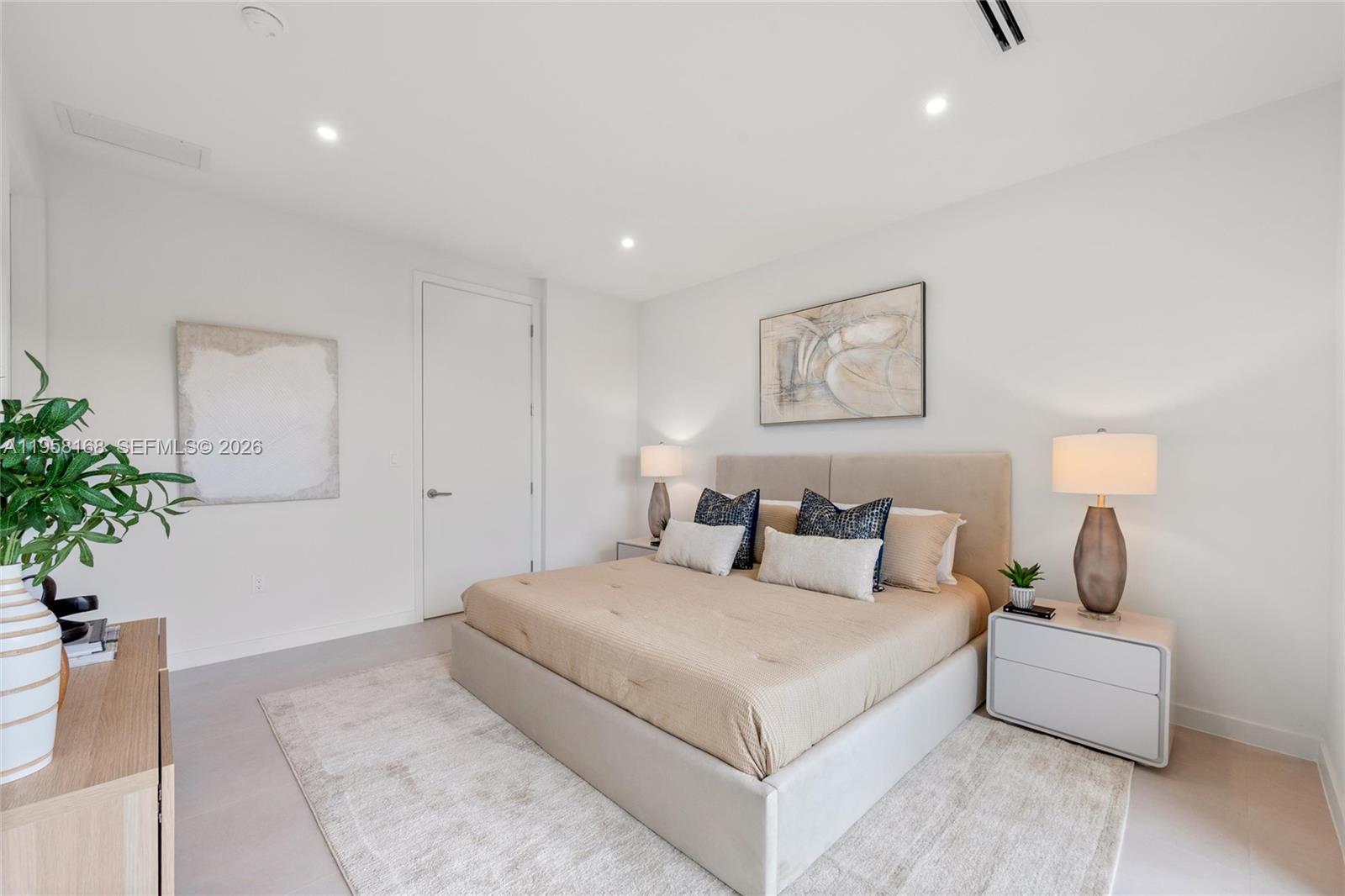 HOUSTON HEIGHTS - Residential