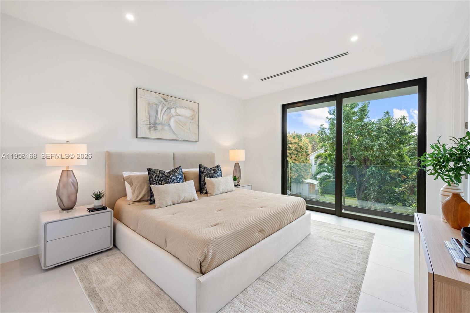 HOUSTON HEIGHTS - Residential