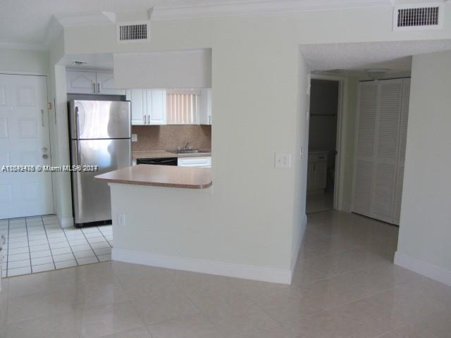 LAS VISTAS AT DORAL CONDO - Residential