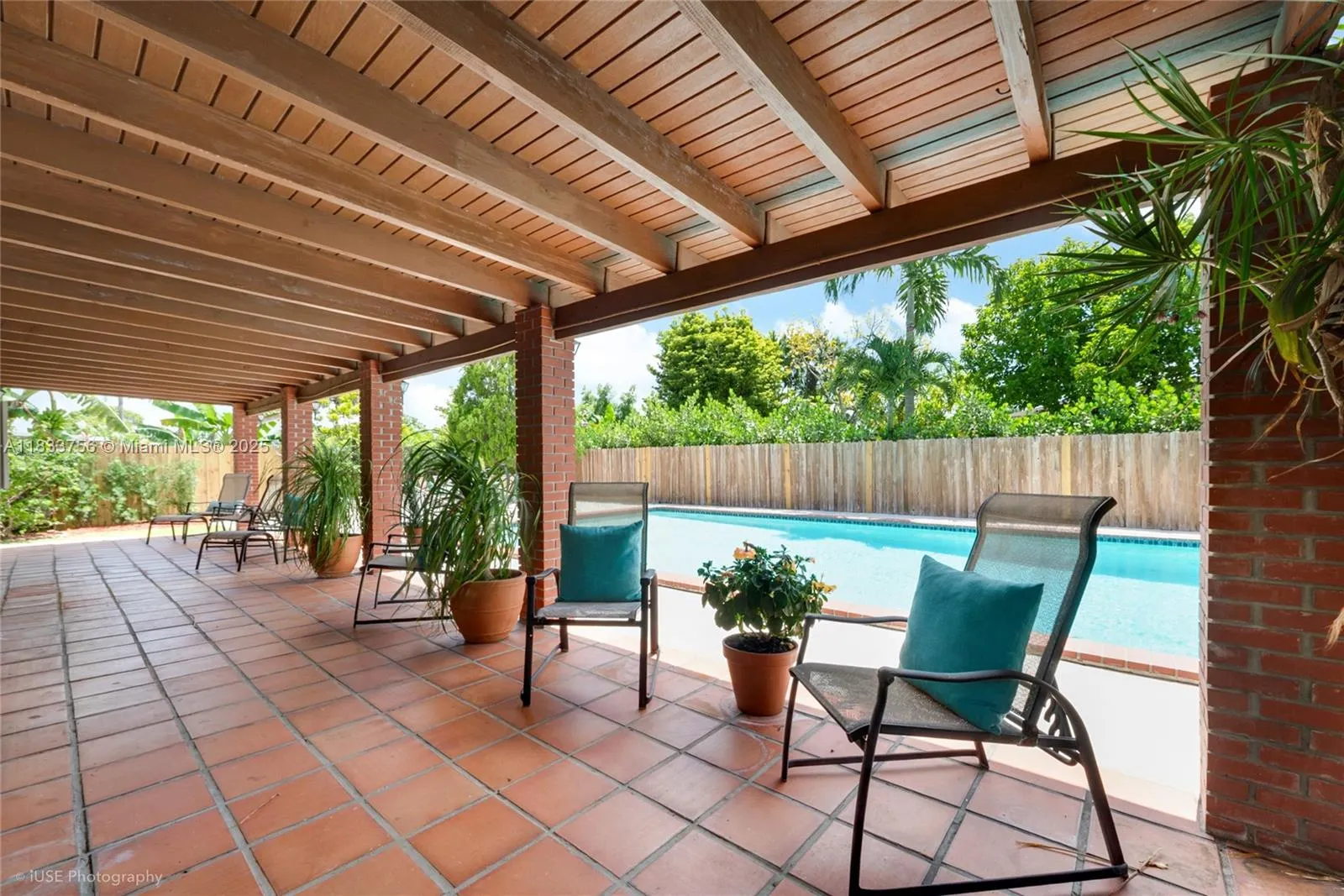 Miami, Florida 33165, United States, 4 Bedrooms Bedrooms, ,3 BathroomsBathrooms,Residential,Active,165716