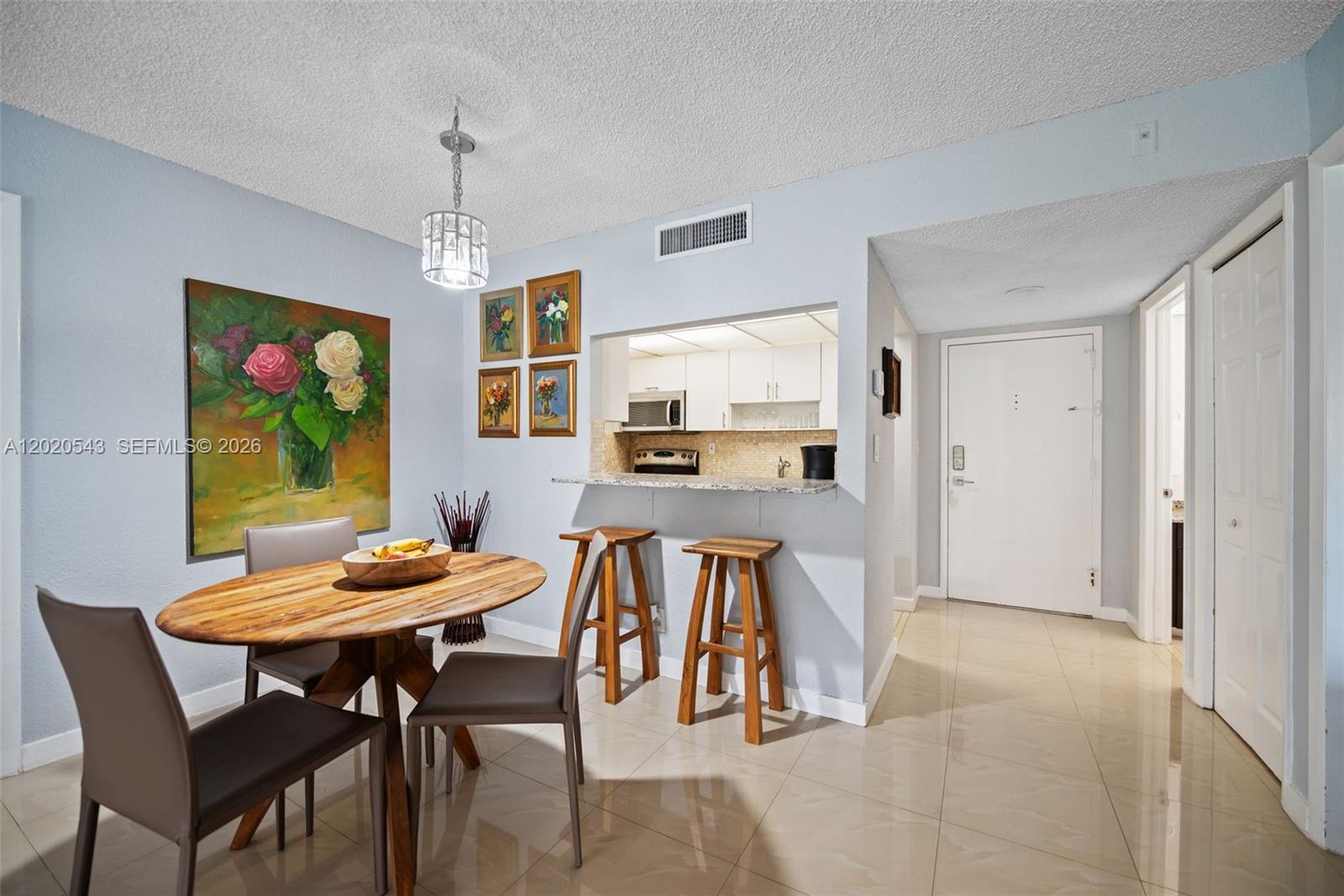 200 Lakeview Dr 113