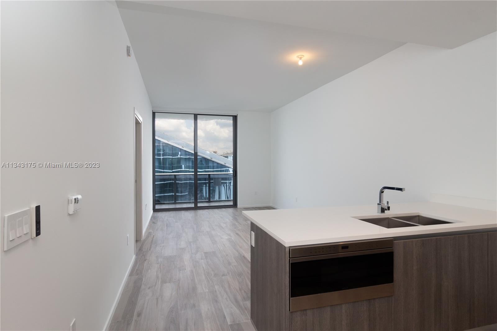 Photo 9 of 23 of 801 S Miami Ave 4906 condo