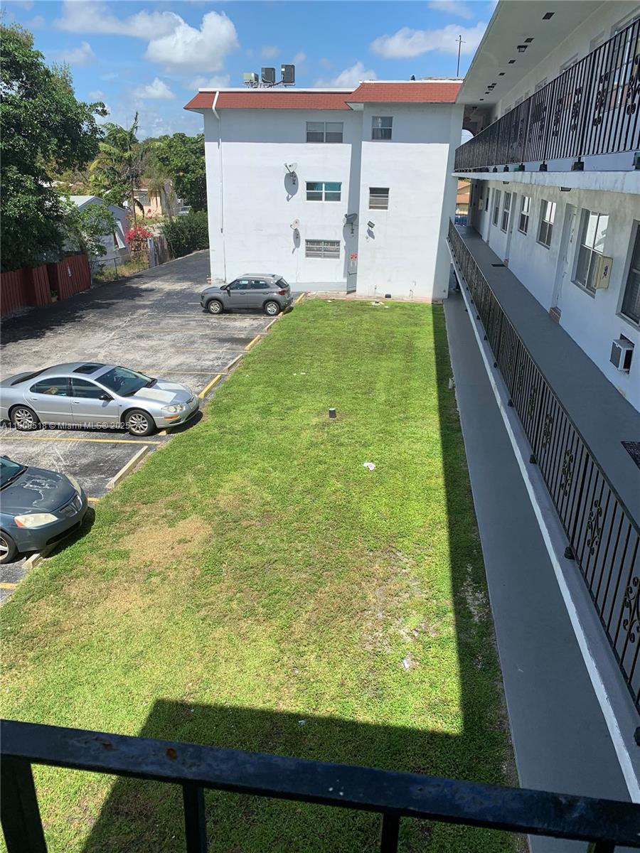 PARADISE GARDENS INC COND - Residential Lease