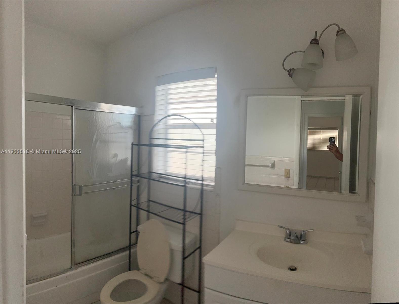 PARADISE GARDENS INC COND - Residential Lease