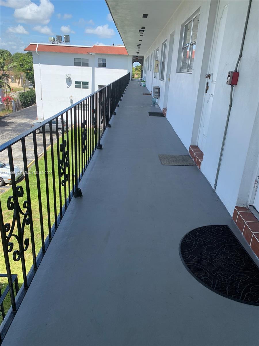 PARADISE GARDENS INC COND - Residential Lease