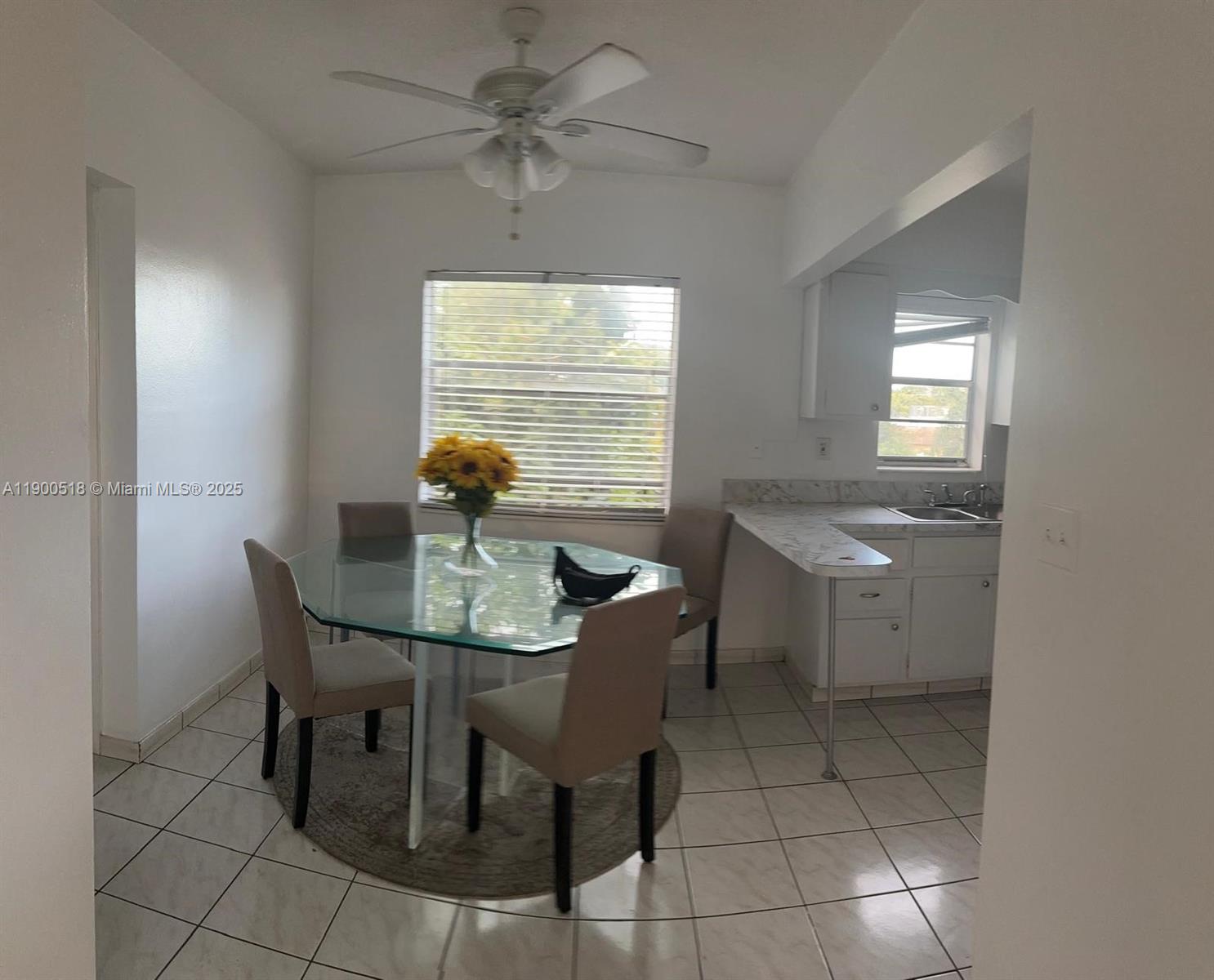 PARADISE GARDENS INC COND - Residential Lease