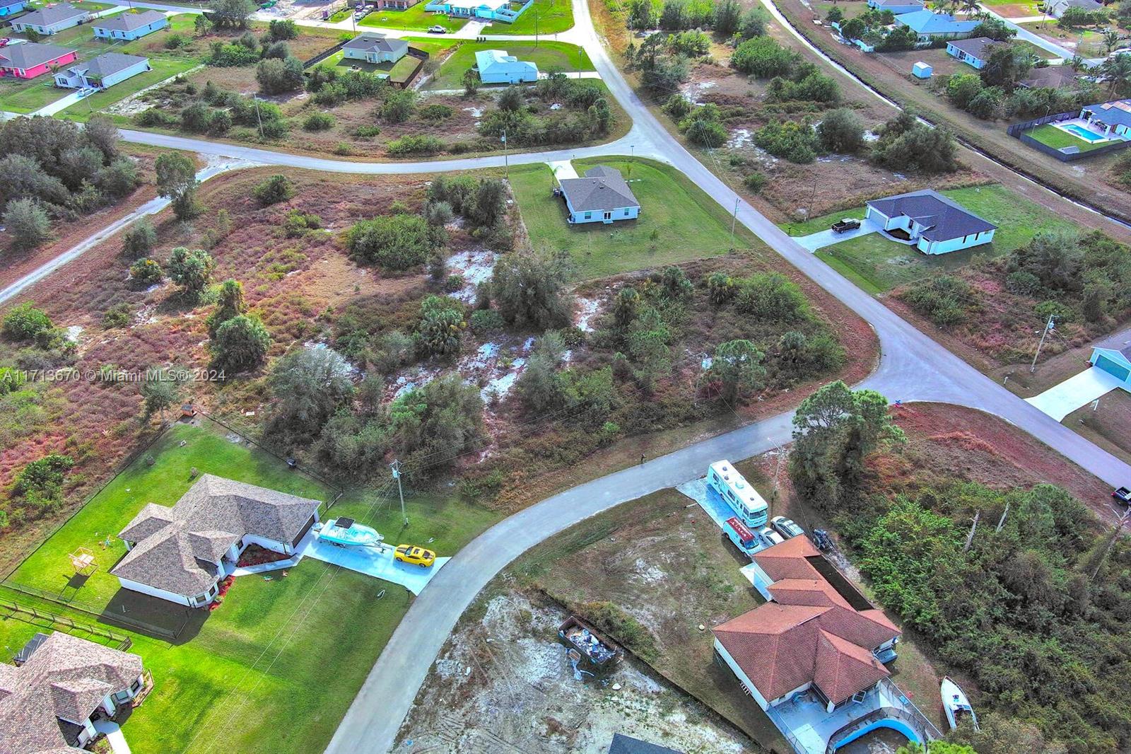 LEHIGH ACRES - Land