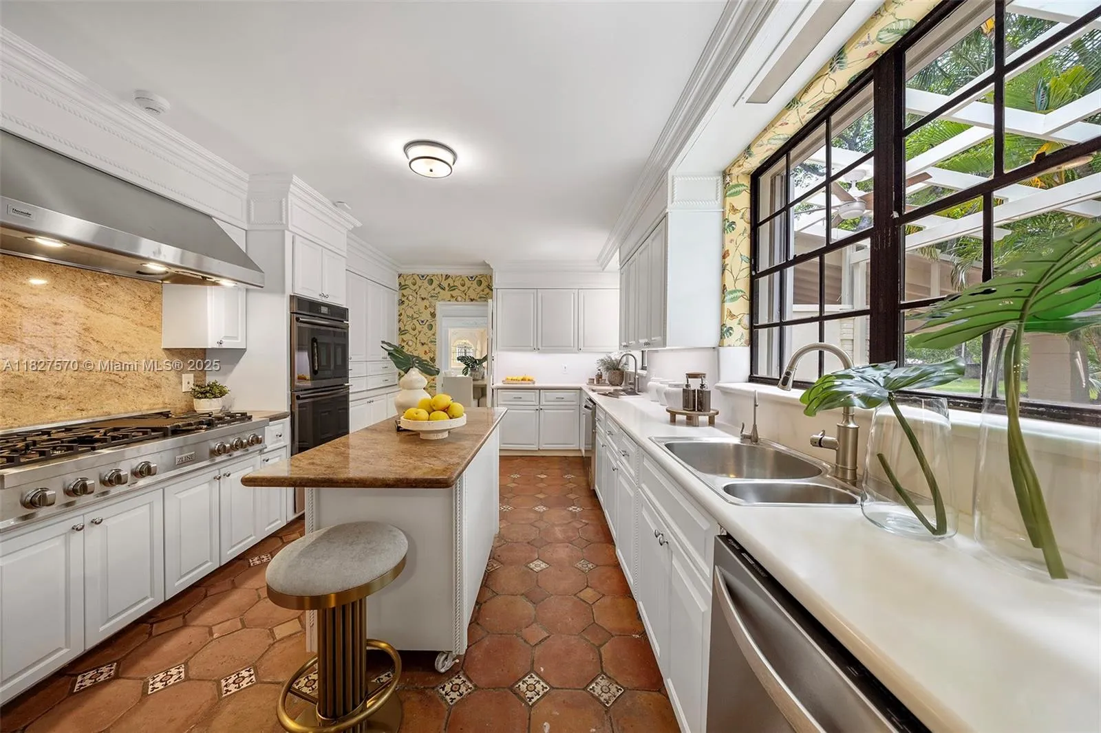 Miami Beach, Florida 33140, United States, 6 Bedrooms Bedrooms, ,7 BathroomsBathrooms,Residential,Active,158079