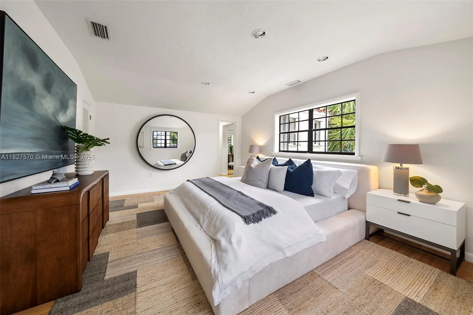 Miami Beach, Florida 33140, United States, 6 Bedrooms Bedrooms, ,7 BathroomsBathrooms,Residential,Active,158079