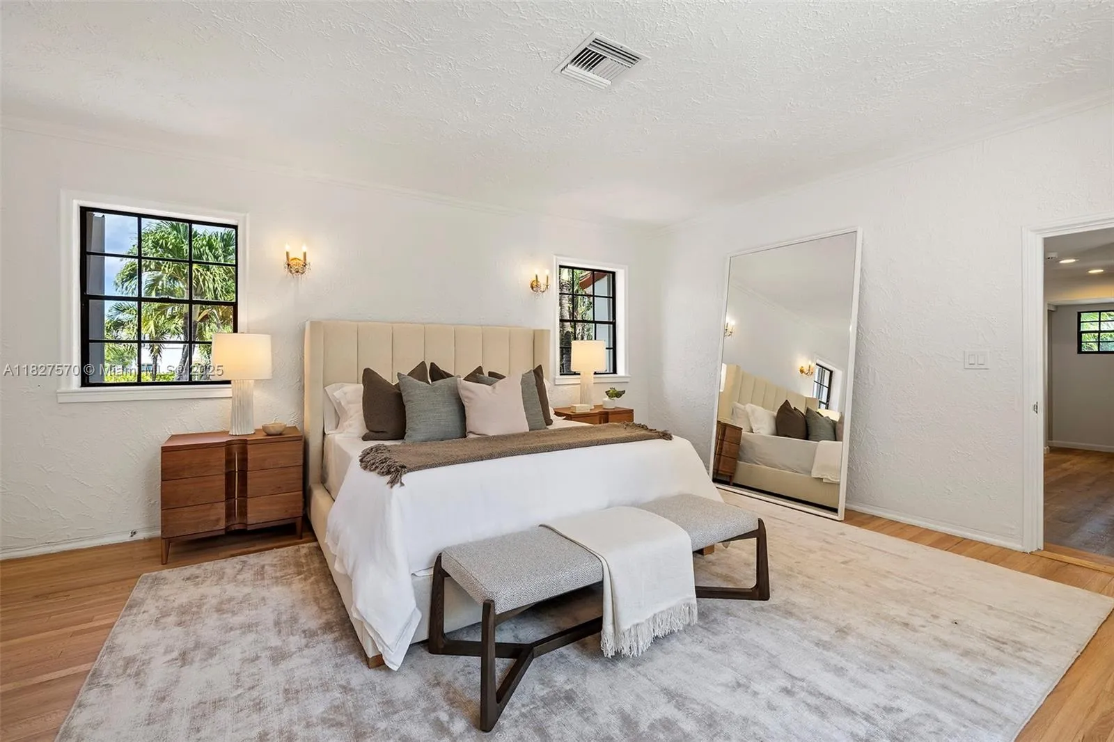 Miami Beach, Florida 33140, United States, 6 Bedrooms Bedrooms, ,7 BathroomsBathrooms,Residential,Active,158079