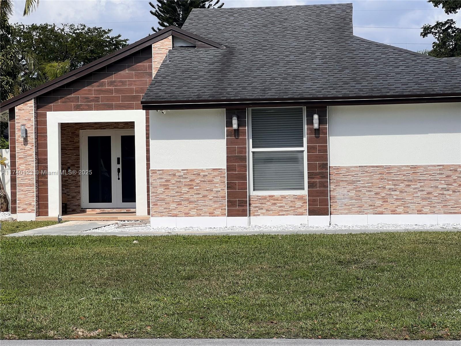 WEITZER SHAUNA MEADOWS SE - Residential