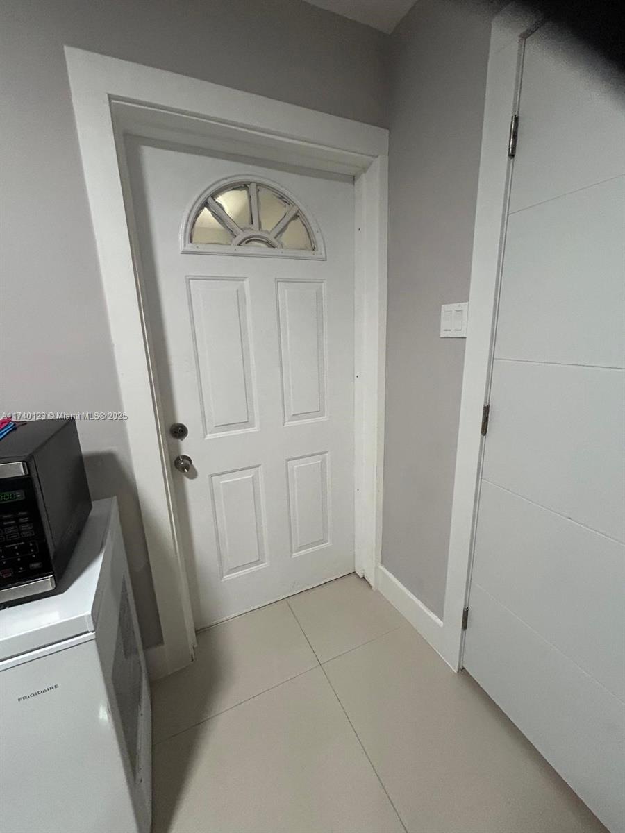 WEITZER SHAUNA MEADOWS SE - Residential