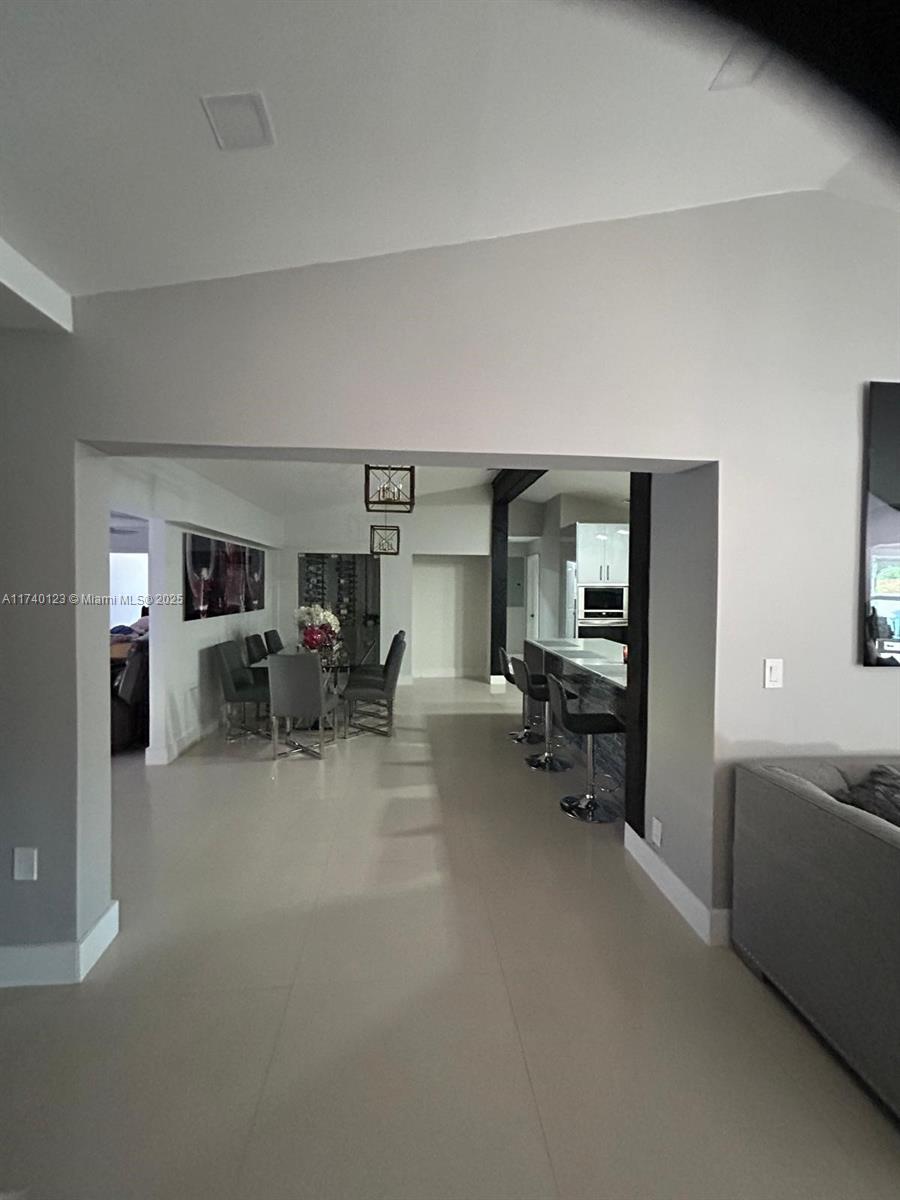 WEITZER SHAUNA MEADOWS SE - Residential