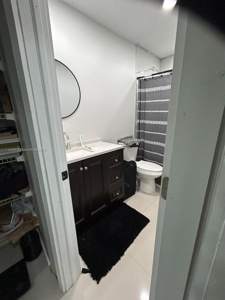 WEITZER SHAUNA MEADOWS SE - Residential