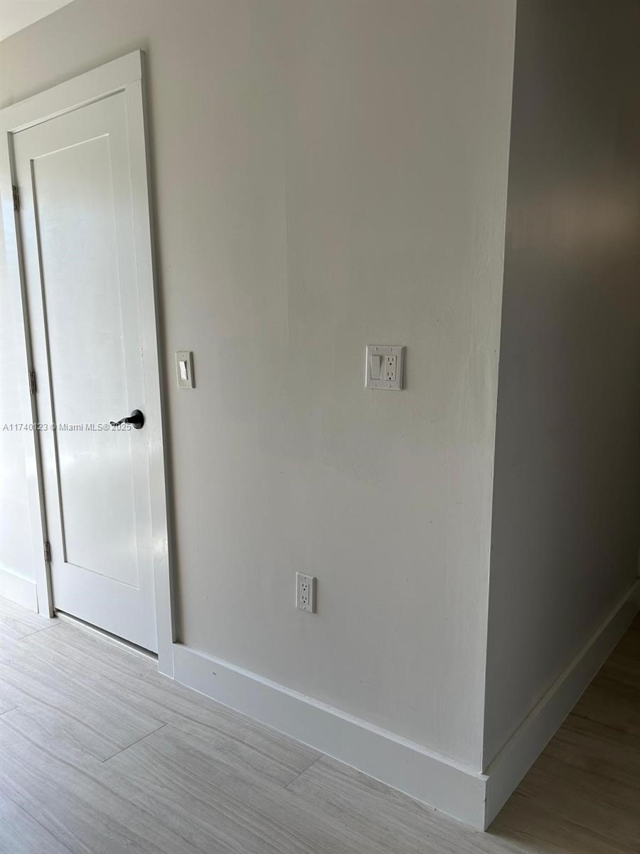 WEITZER SHAUNA MEADOWS SE - Residential