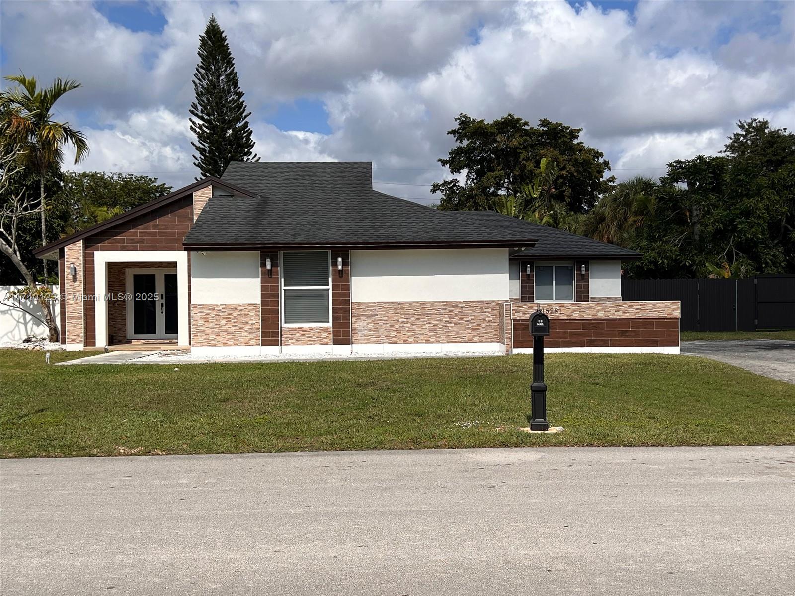 Property for Sale at 15281 Sw 153rd St, Miami, Broward County, Florida - Bedrooms: 4 
Bathrooms: 3  - $899,000
