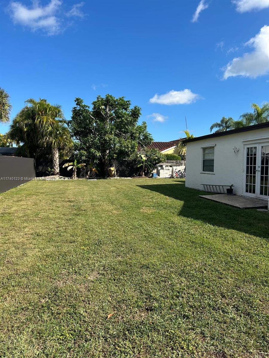 WEITZER SHAUNA MEADOWS SE - Residential