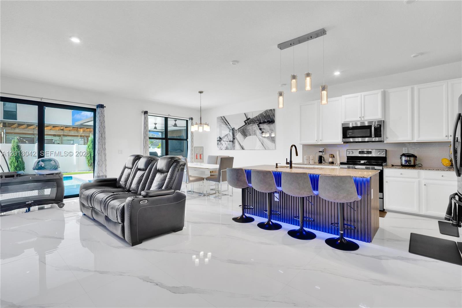 MC RESIDENTIAL - Residential