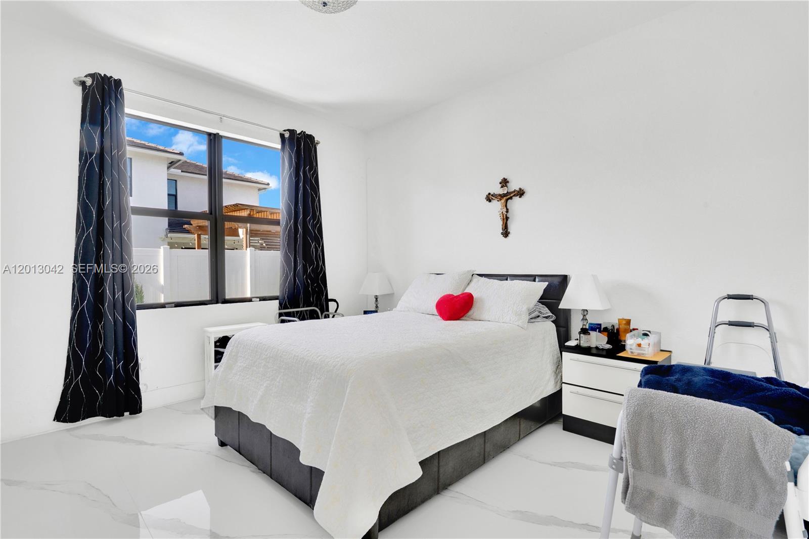 MC RESIDENTIAL - Residential