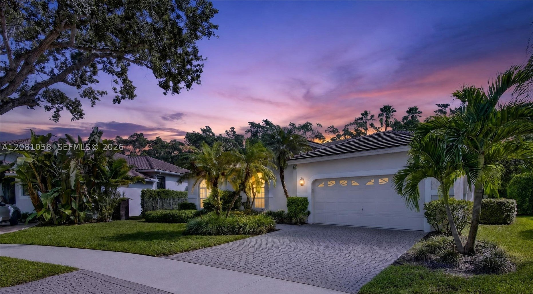 3098 Lakewood Cir