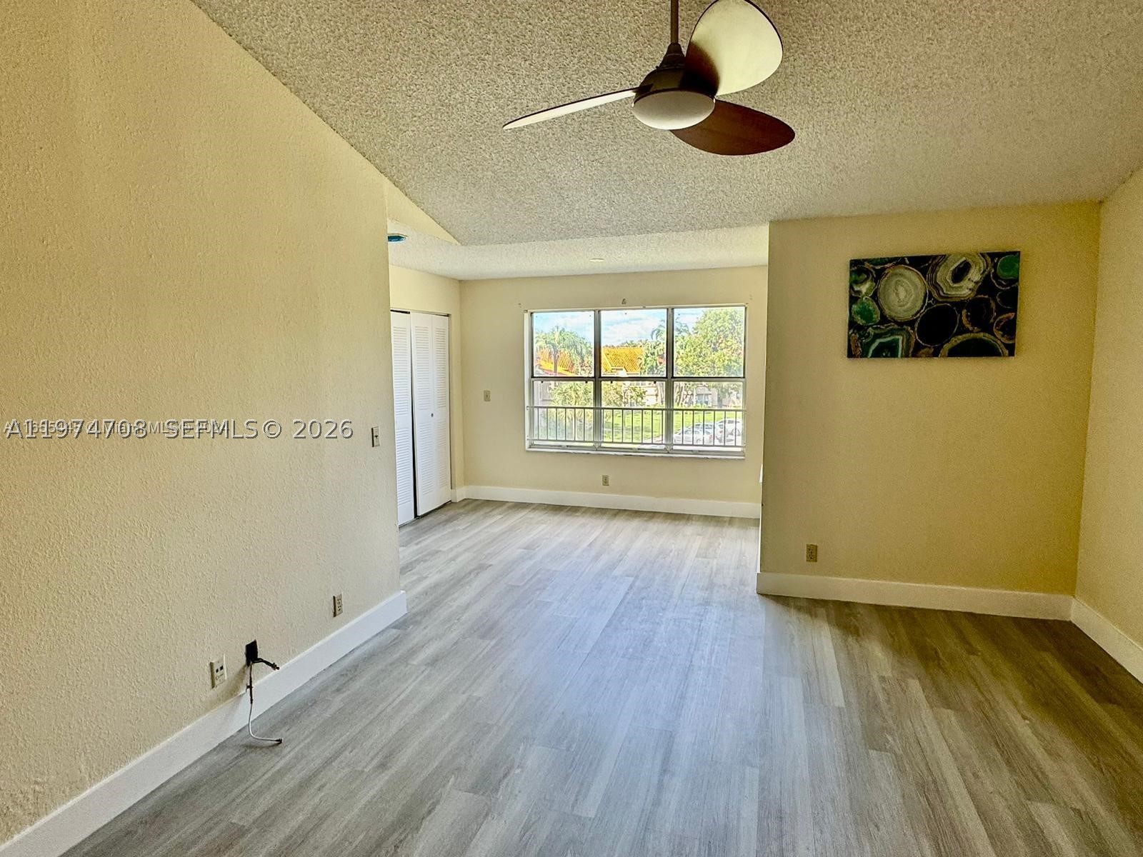 3390 N Pinewalk Dr N 1038