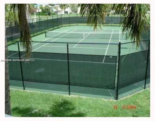 CORAL KEY CONDO - Residential