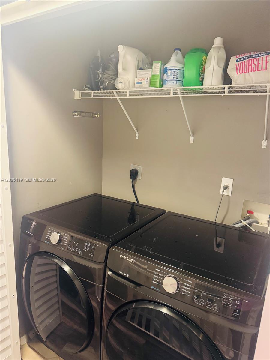 MELROSE POINT CONDO - Residential