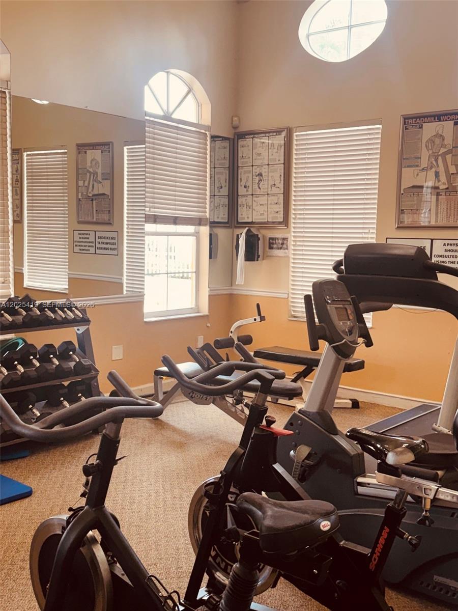 MELROSE POINT CONDO - Residential