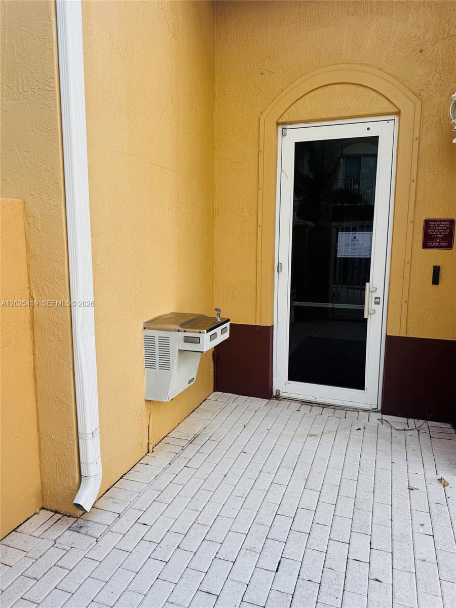 MELROSE POINT CONDO - Residential