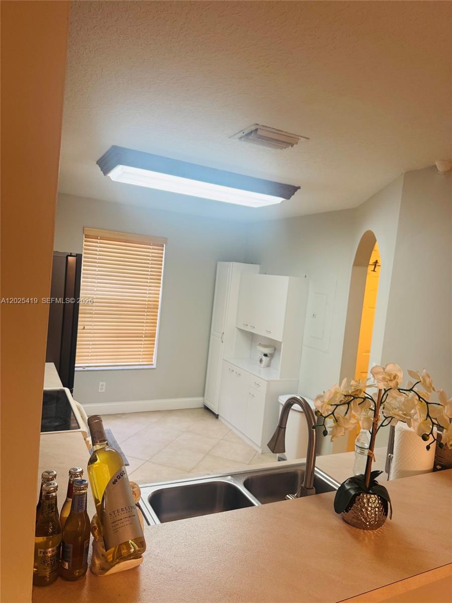 MELROSE POINT CONDO - Residential