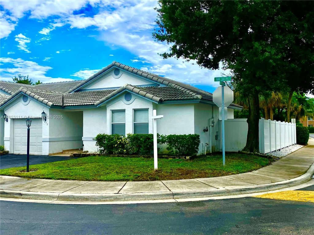 Photo of 7872 NW 34th Pl, Davie, FL 33024 (MLS # A11853111)