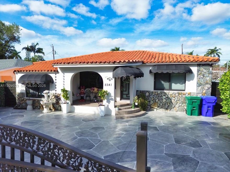 Beautiful 5-bedroom, 4-bathroom home in a prime Miami location just off US-1. This well-maintained property features impact windows, a 14-year roof, and all-new appliances. The home is move-in ready with a spacious layout and excellent natural light. The backyard offers a large pool, jacuzzis, and a water heater—perfect for entertaining and relaxing. A great opportunity in a highly desirable area.