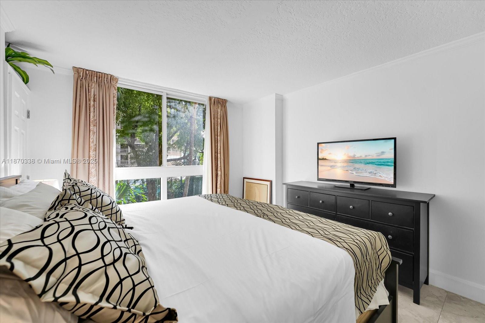 THE MUTINY CONDO - Residential