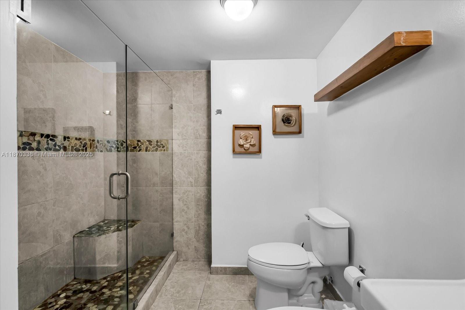 THE MUTINY CONDO - Residential