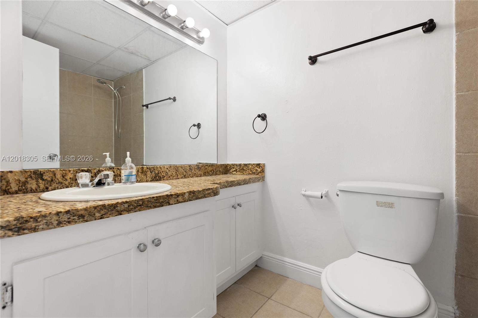 VERSAILLES GDNS I CONDO - Residential