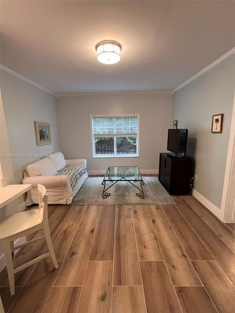 750 Pennsylvania Ave 4 Miami Beach FL 33139