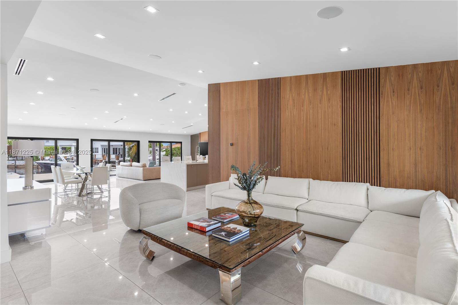 EASTERN SHORES - Residential