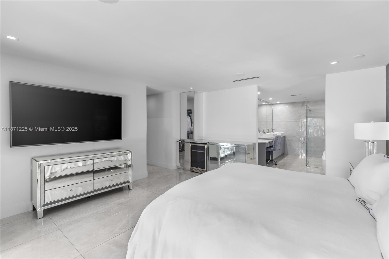 EASTERN SHORES - Residential