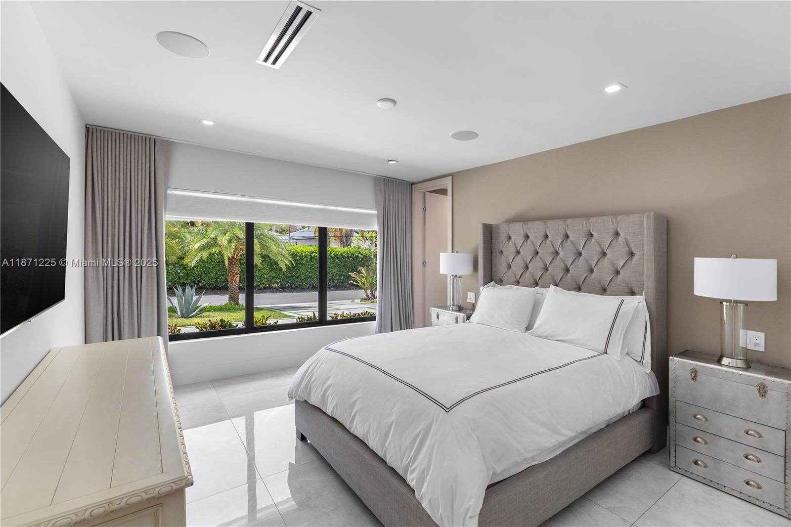 EASTERN SHORES - Residential