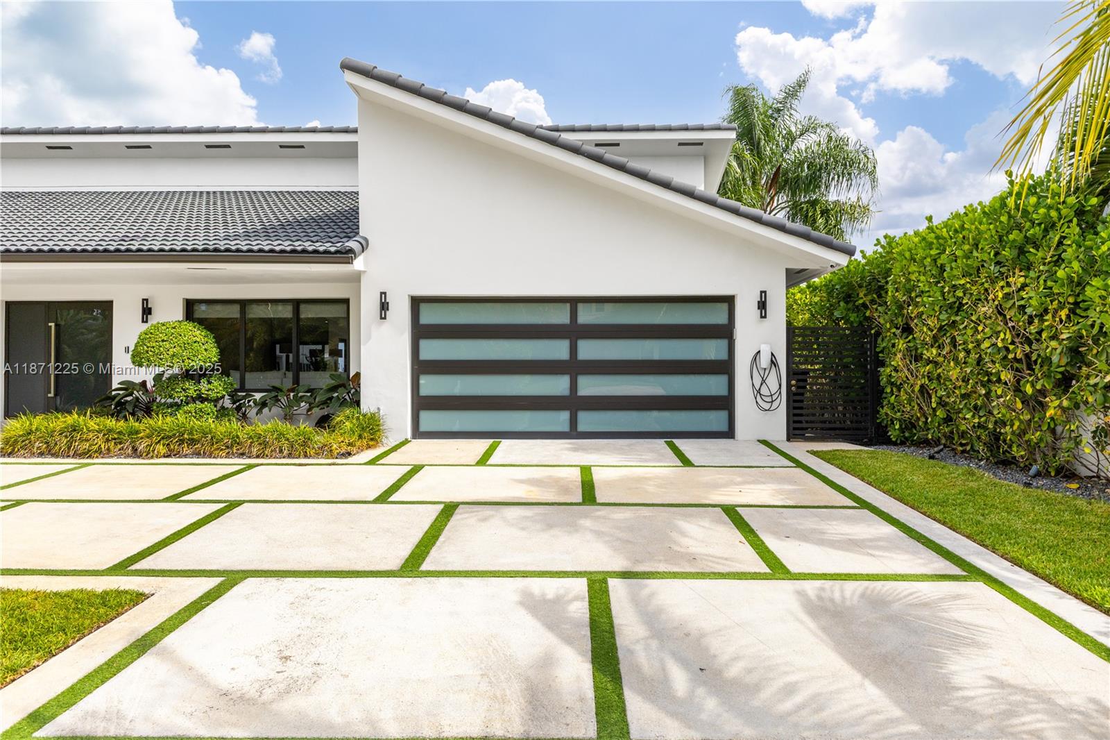 EASTERN SHORES - Residential