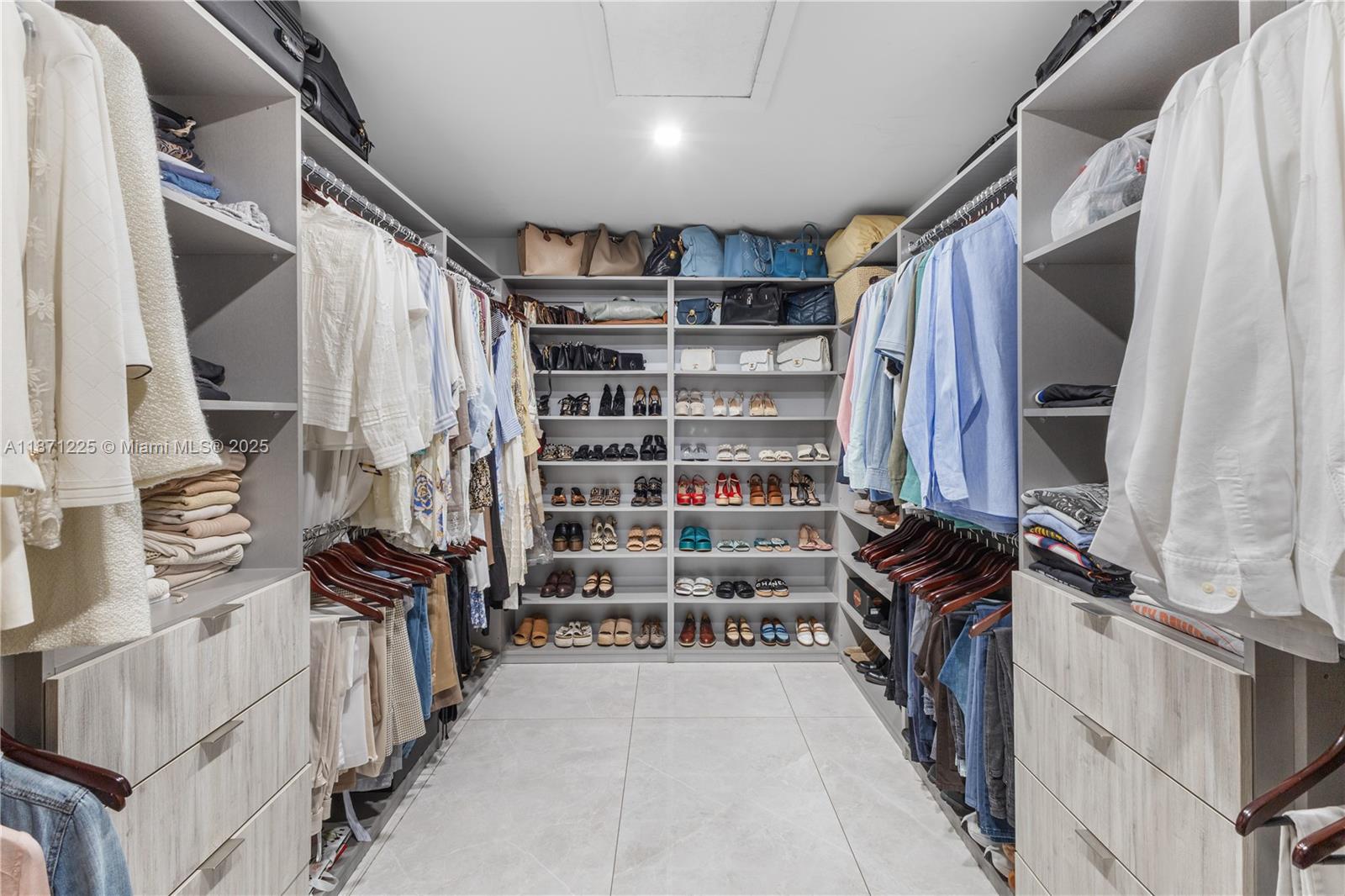 EASTERN SHORES - Residential