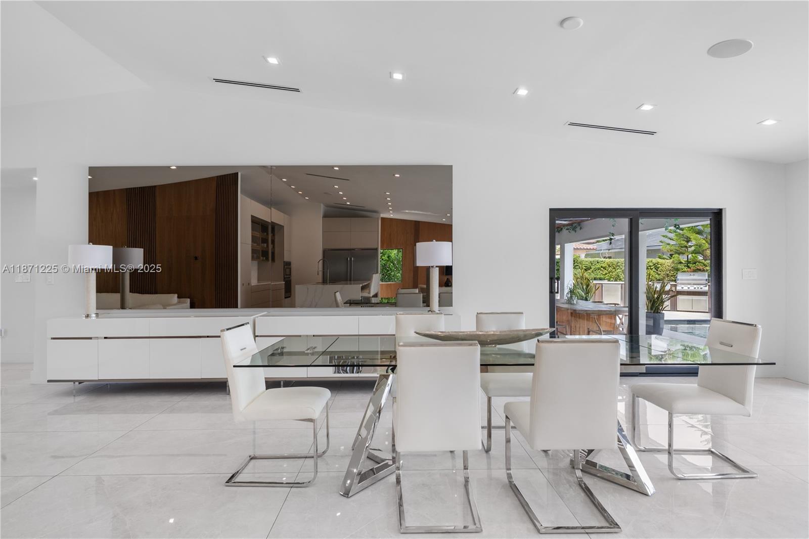 EASTERN SHORES - Residential