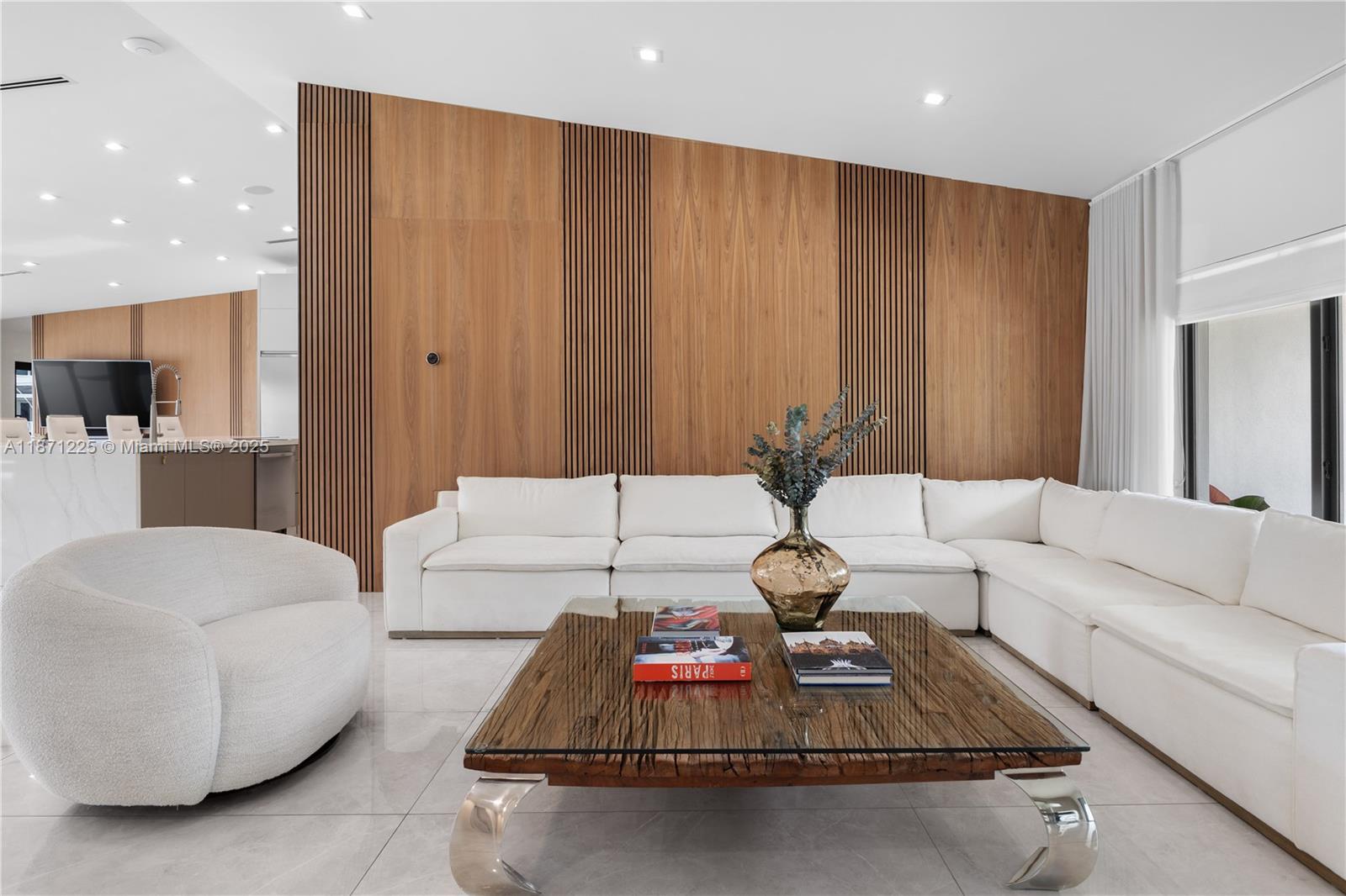 EASTERN SHORES - Residential