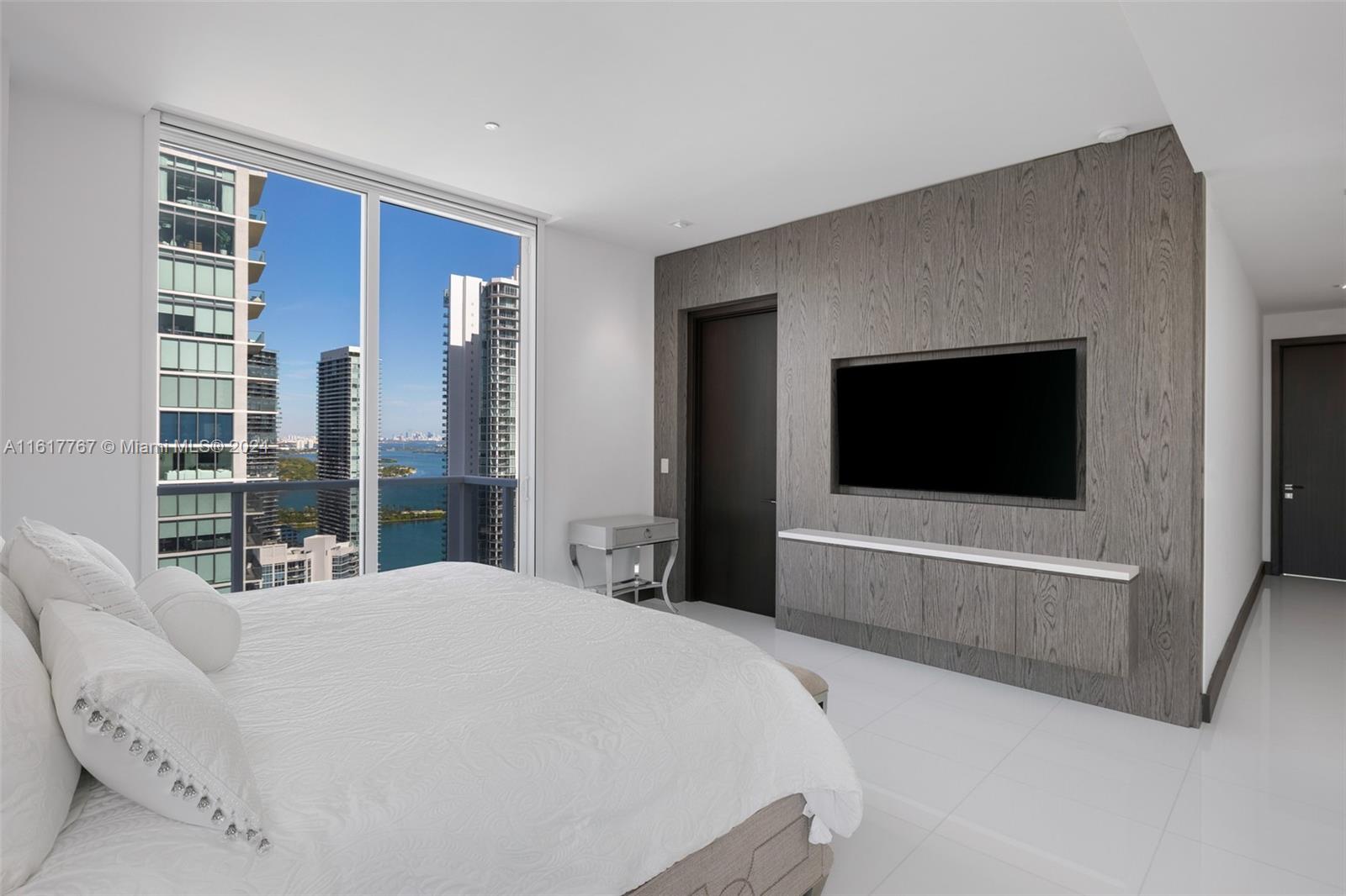BAY HOUSE MIAMI CONDO - Residential Lease